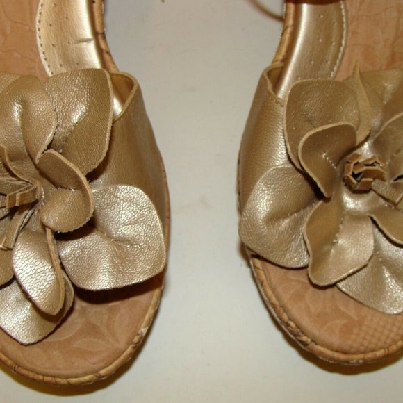 BORN O CONCEPT BOC WOMENS GOLD SANDALS 9M / 40.5 - Picture 4 of 10